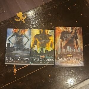 The Mortal Instruments Book Set